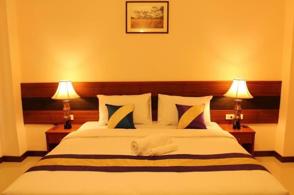 Sirimathani Hotel Лей Экстерьер фото