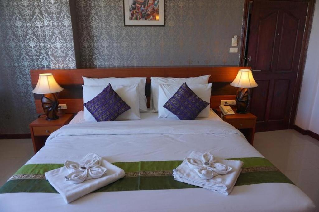 Sirimathani Hotel Лей Экстерьер фото
