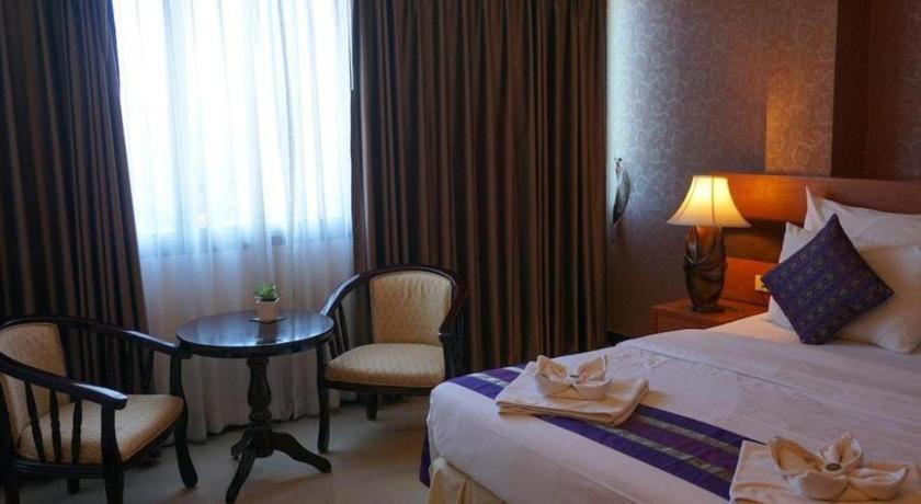 Sirimathani Hotel Лей Экстерьер фото